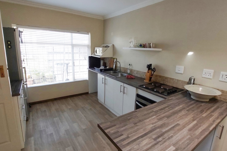To Let 2 Bedroom Property for Rent in Rondebosch Western Cape